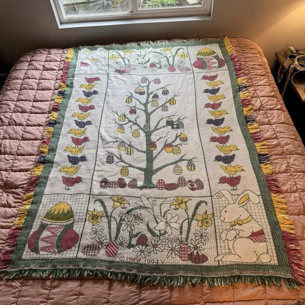 VTG 1994V MWW Bunny Rabbit Throw Blanket Tapestry 69x46 Easter Spring Tulip
